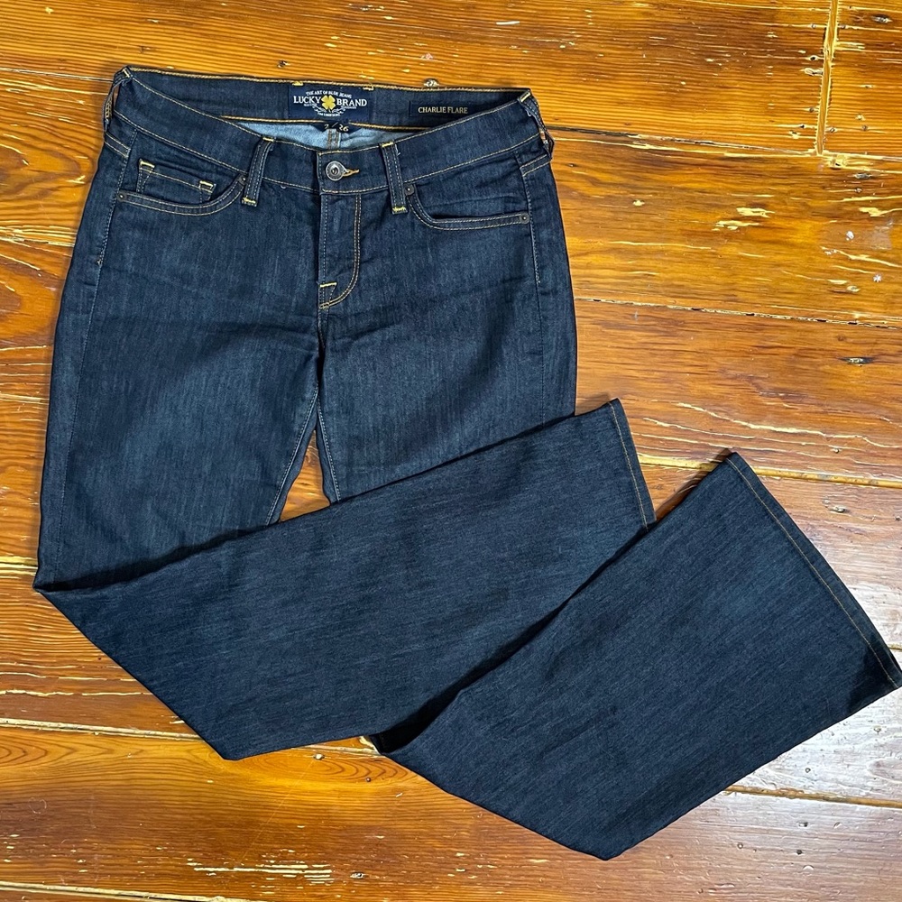 Charlie Flare Jean - Picture 3 of 12